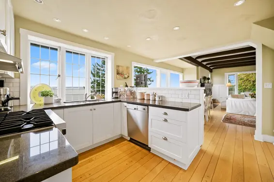 3654 Creery Avenue, West Vancouver For Sale - image 13