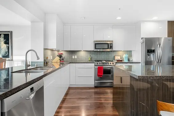 8534 Seascape Court, West Vancouver For Sale - image 15