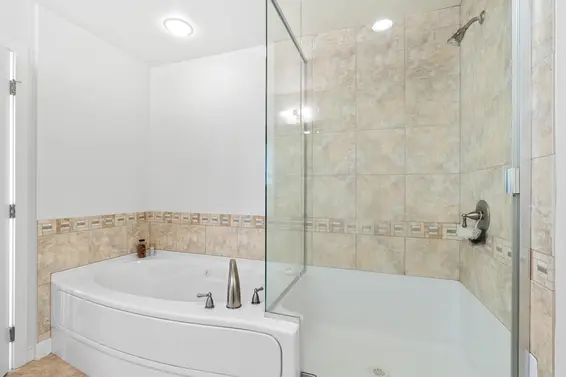 8534 Seascape Court, West Vancouver For Sale - image 32