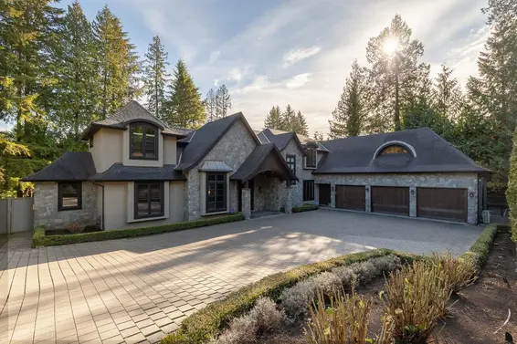 358 Southborough Drive, West Vancouver
