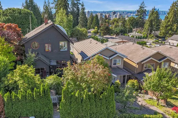319 East 27th Street, North Vancouver