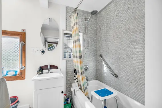 319 East 27th Street, North Vancouver For Sale - image 17