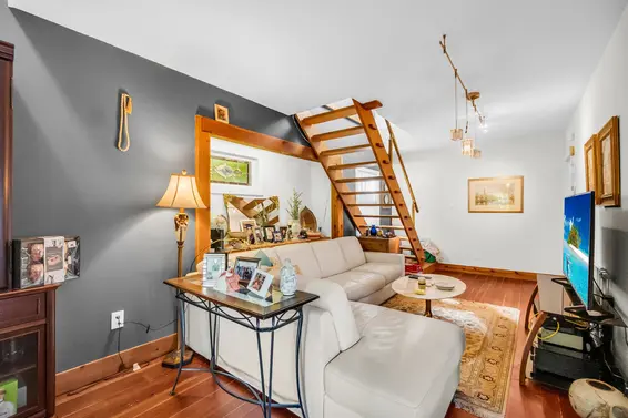 319 East 27th Street, North Vancouver For Sale - image 20