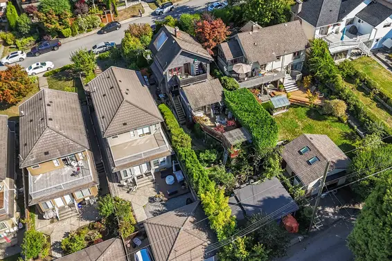 319 East 27th Street, North Vancouver For Sale - image 5