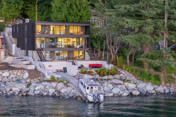 8885 Lawrence Way, West Vancouver For Sale - image 1