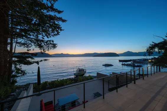 8885 Lawrence Way, West Vancouver For Sale - image 29