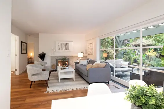 1132 Maplewood Crescent, North Vancouver For Sale - image 8