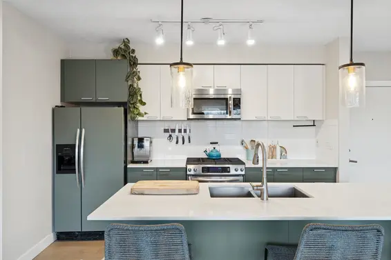 403 1330 Marine Drive, North Vancouver For Sale - image 11