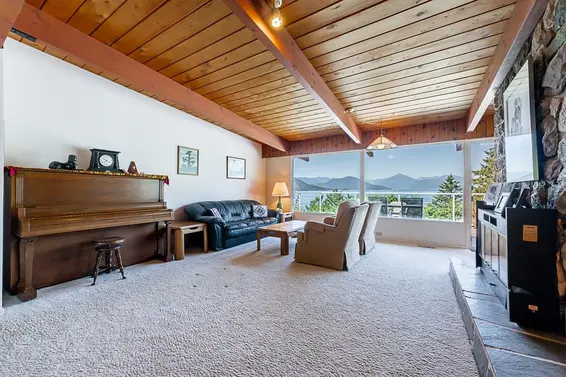 6935 Hycroft Road, West Vancouver For Sale - image 10