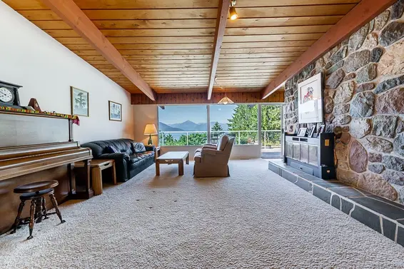6935 Hycroft Road, West Vancouver For Sale - image 9