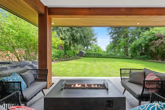 2381 Windridge Drive, North Vancouver For Sale - image 13
