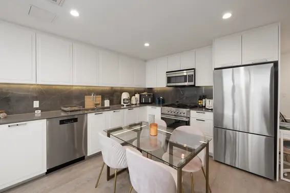 1705 1401 Hunter Street, North Vancouver For Sale - image 6