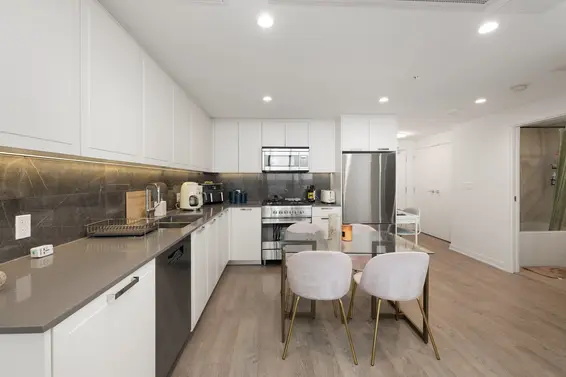 1705 1401 Hunter Street, North Vancouver For Sale - image 8