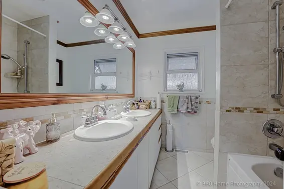 962 Whitchurch Street, North Vancouver For Sale - image 13