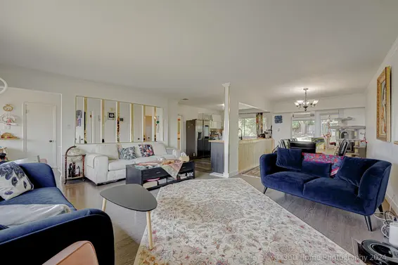 962 Whitchurch Street, North Vancouver For Sale - image 3
