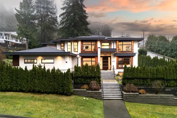 2902 St. Andrews Avenue, North Vancouver