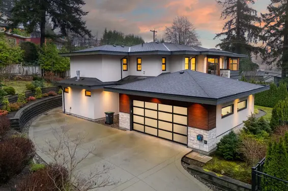 2902 St. Andrews Avenue, North Vancouver For Sale - image 3