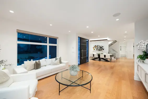 2902 St. Andrews Avenue, North Vancouver For Sale - image 5