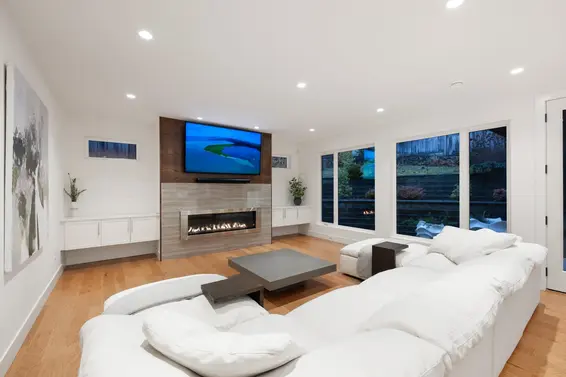 2902 St. Andrews Avenue, North Vancouver For Sale - image 7