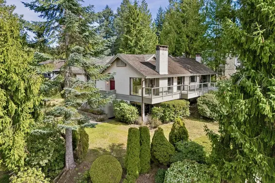 4724 Woodburn Court, West Vancouver For Sale - image 1