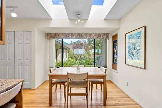 4724 Woodburn Court, West Vancouver For Sale - image 11