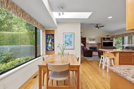 4724 Woodburn Court, West Vancouver For Sale - image 12