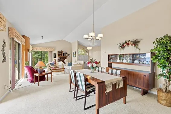 4724 Woodburn Court, West Vancouver For Sale - image 7