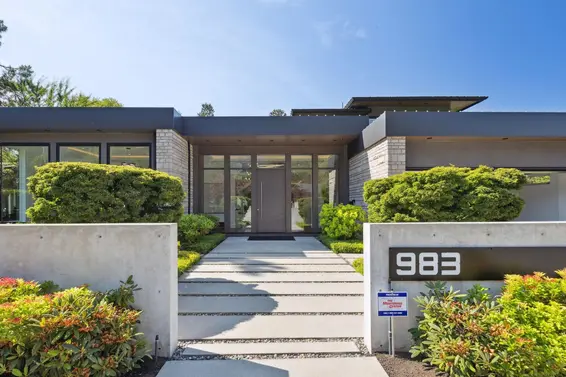 983 Tudor Avenue, North Vancouver For Sale - image 2