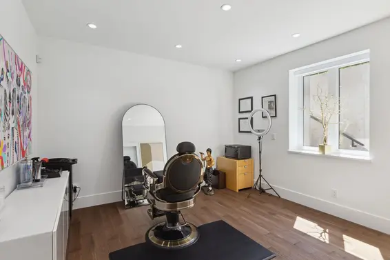 983 Tudor Avenue, North Vancouver For Sale - image 31