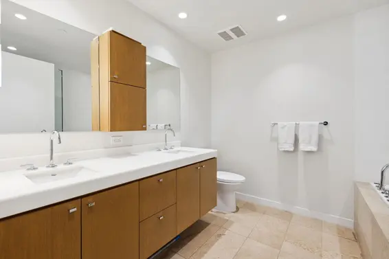 204 788 Arthur Erickson Place, West Vancouver For Sale - image 10