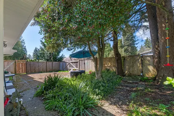 4010 Sunnycrest Drive, North Vancouver For Sale - image 9