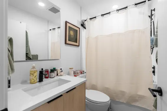 317 422 East 3rd Street, North Vancouver For Sale - image 16