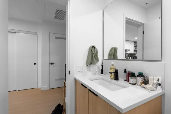 317 422 East 3rd Street, North Vancouver For Sale - image 17