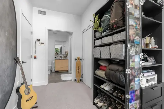 317 422 East 3rd Street, North Vancouver For Sale - image 21