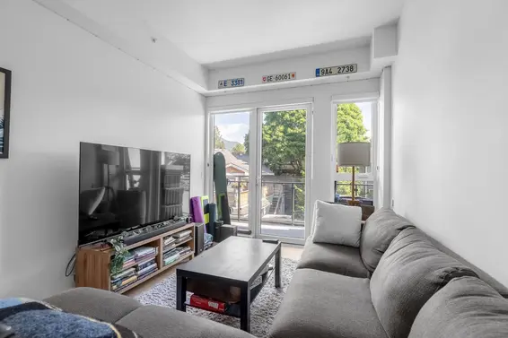 317 422 East 3rd Street, North Vancouver For Sale - image 5