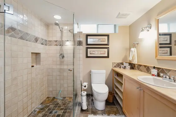 1274 Esquimalt Avenue, West Vancouver For Sale - image 31