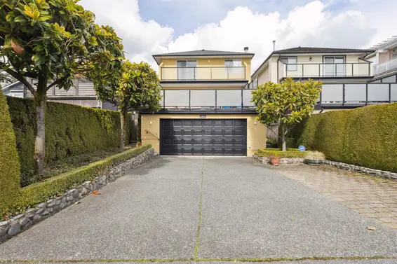 1274 Esquimalt Avenue, West Vancouver For Sale - image 34