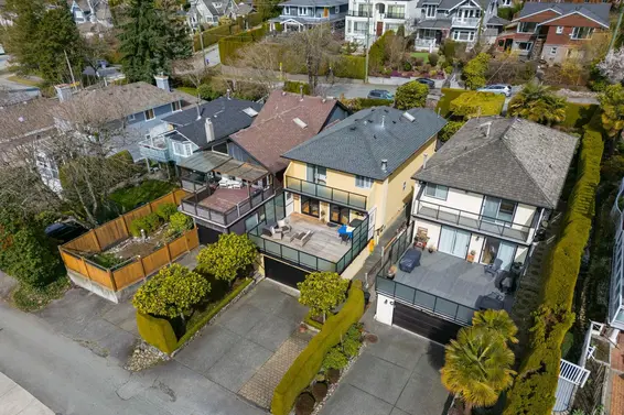 1274 Esquimalt Avenue, West Vancouver For Sale - image 37