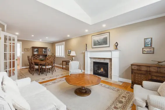 1274 Esquimalt Avenue, West Vancouver For Sale - image 5
