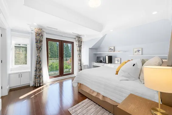 5358 Malaspina Place, North Vancouver For Sale - image 20
