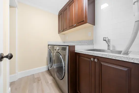 5358 Malaspina Place, North Vancouver For Sale - image 24