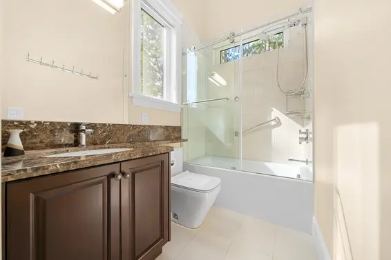 5358 Malaspina Place, North Vancouver For Sale - image 29