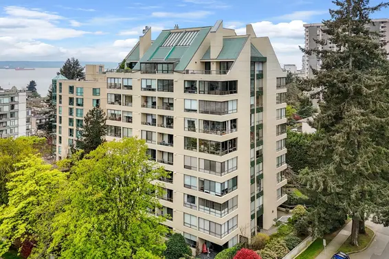 801 1412 Esquimalt Avenue, West Vancouver