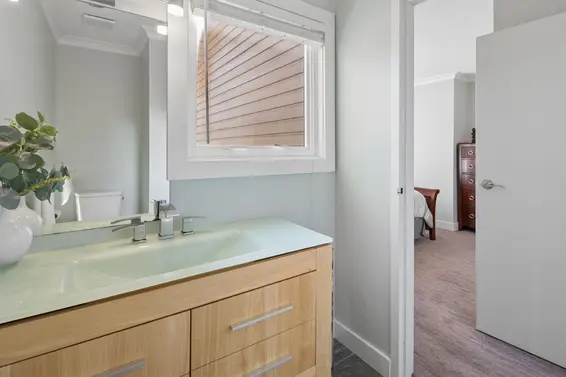 3 230 West 15th Street, North Vancouver For Sale - image 23