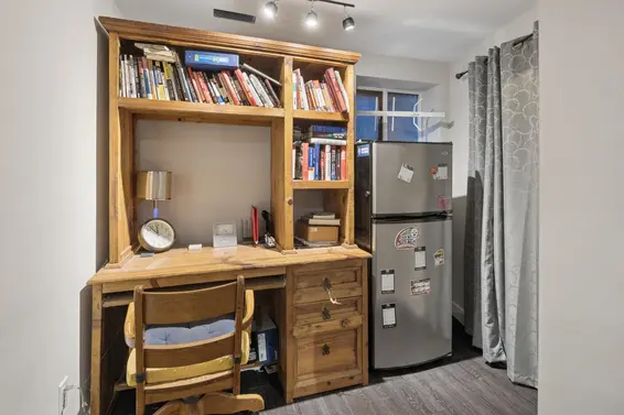 3 230 West 15th Street, North Vancouver For Sale - image 32
