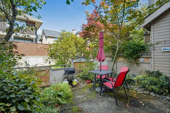3 230 West 15th Street, North Vancouver For Sale - image 36