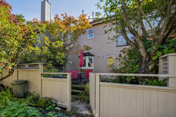 3 230 West 15th Street, North Vancouver For Sale - image 38