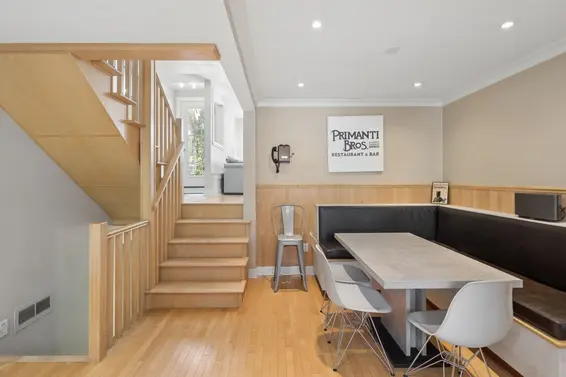 3 230 West 15th Street, North Vancouver For Sale - image 5