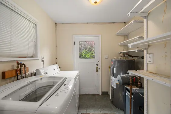 765 Lynn Valley Road, North Vancouver For Sale - image 18