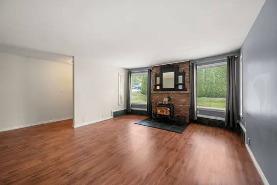 765 Lynn Valley Road, North Vancouver For Sale - image 8